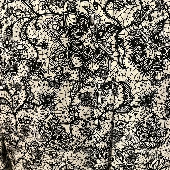 Express Portofino Shirt Black and White Paisley Size L - Picture 5 of 7